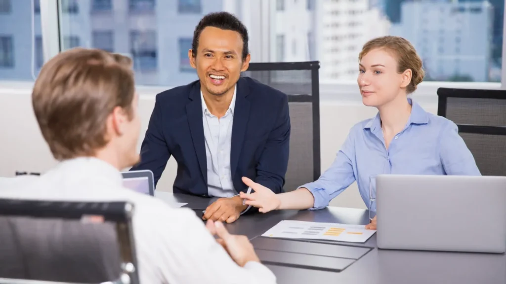 Retained vs contingency recruiting comparison for hiring leaders and executives