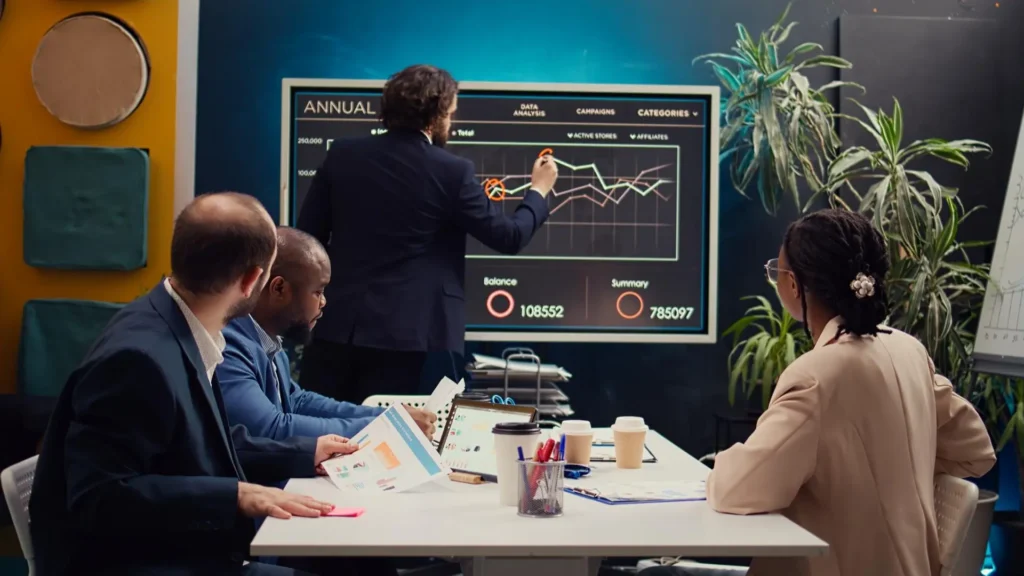 US hiring leaders analyzing labor market trends after February 2026 job losses in the American economy